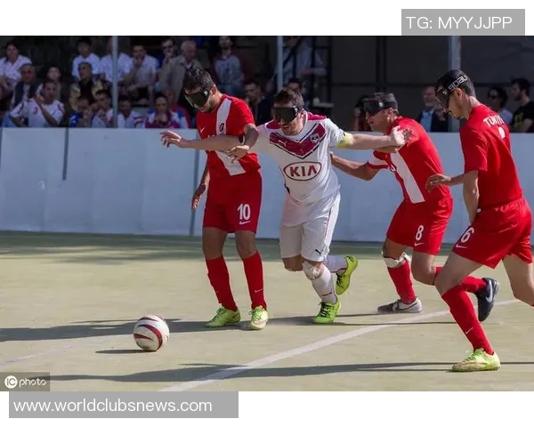 亚运男足精彩对决泰国与乌兹别克全力争夺胜利荣耀 亚运男足精彩对决泰国与乌兹别克全力争夺胜利荣耀